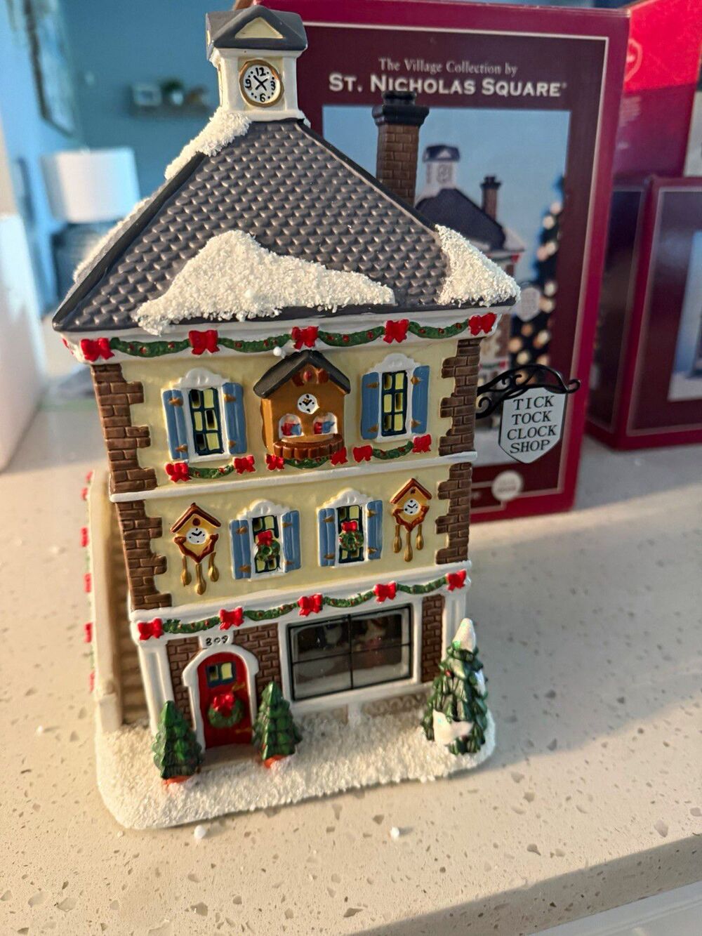 St. Nicholas Square Village Collection Tick Tock Clock Shop Lighted 2009